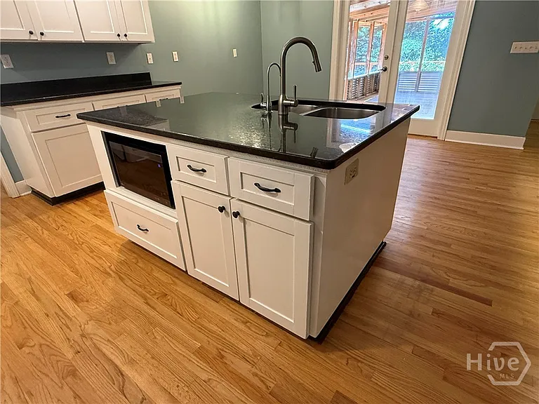 292 Tara Way — Photo 17