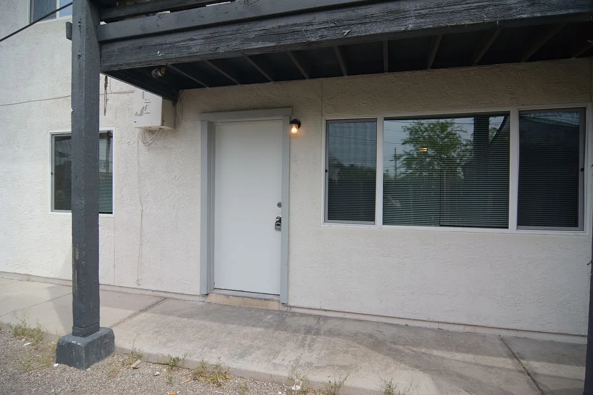 Building Photo - 929 N 7th Ave