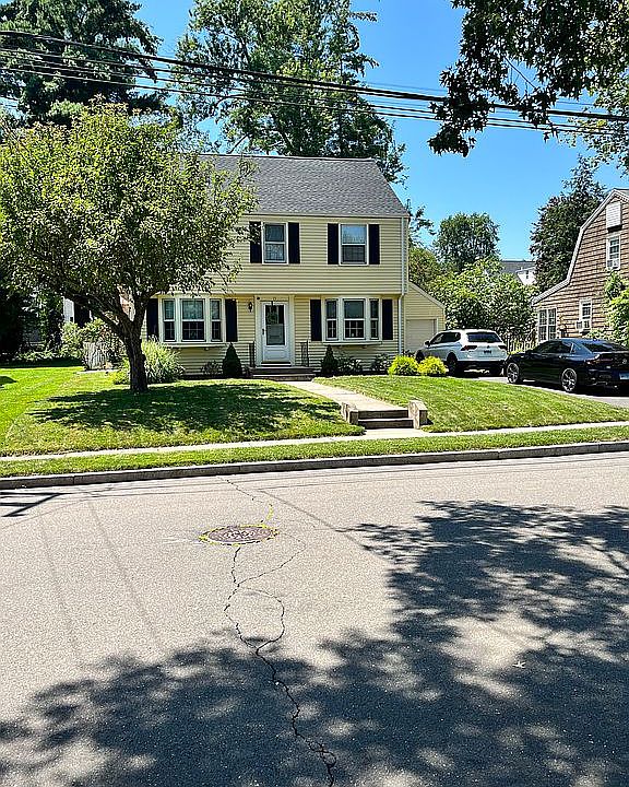 15 Fairlee Rd, West Hartford, CT 06107 Zillow