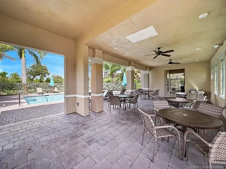 3521 SW Blackberry Ln — Photo 30