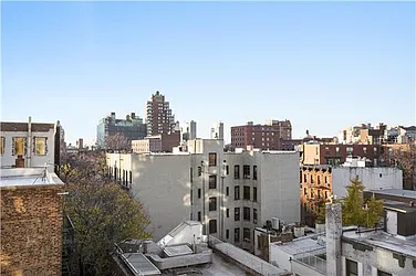 Rented by R New York