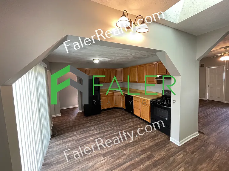 451 Cincinnati Ave — Photo 5