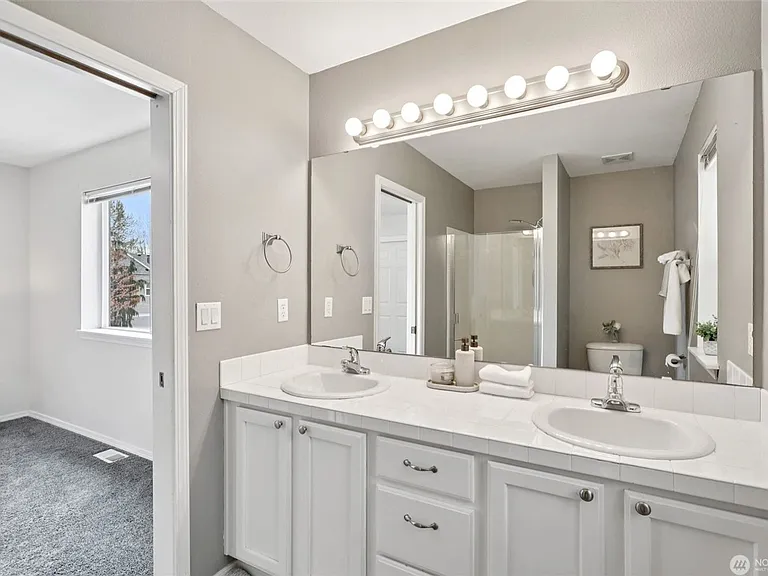 18870 108th Ln SE — Photo 17