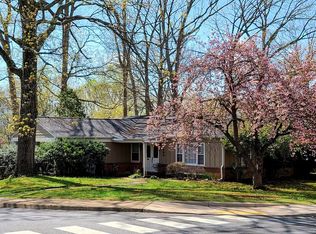1608 Trailridge Rd, Charlottesville, VA 22903