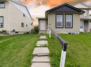 143 Falton Dr NE, Calgary, AB T3J1W7