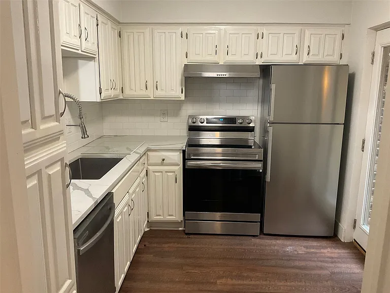 7640 W Greenway Blvd #2C — Photo 4