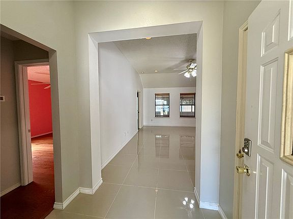 3rd image of 2221 Coronado Dr