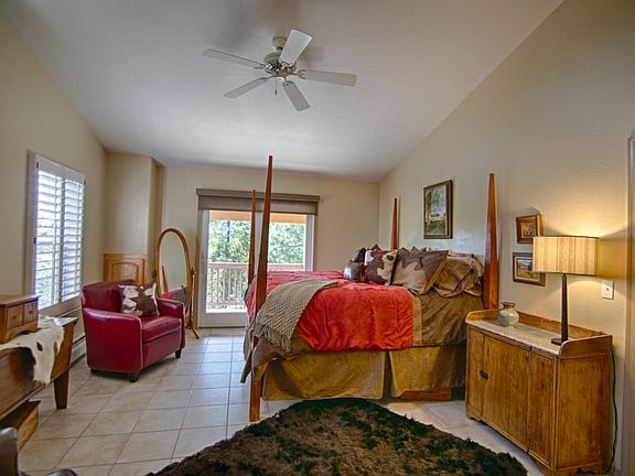 Master Suite Upper Level