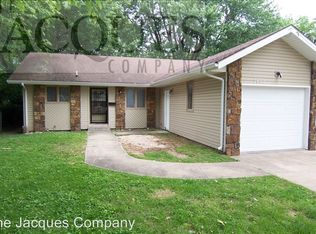2607 N Howard Ave, Springfield, MO 65803