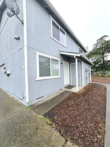 520 Union Ave #A Photo 1