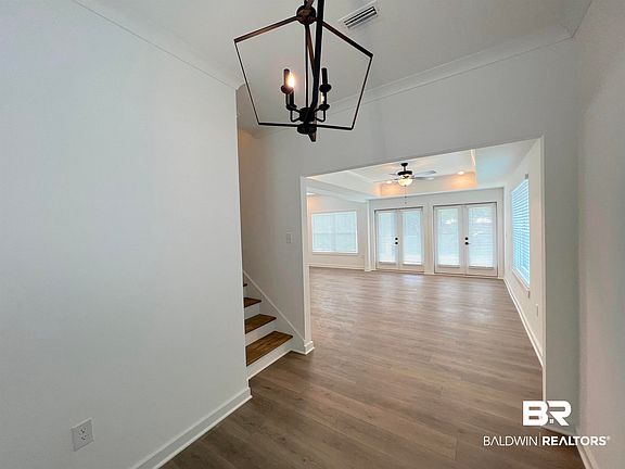 3rd image of 4640 Casablanca Dr