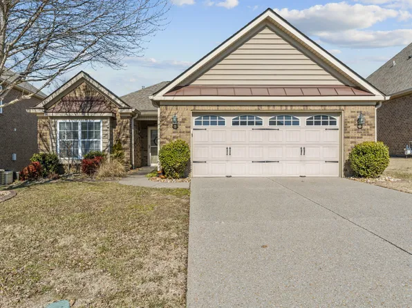 279 Meandering Dr, Lebanon, TN 37090