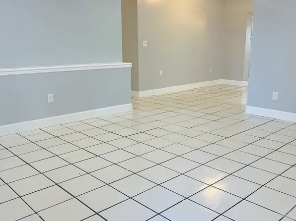 10548 66th Ave, Seminole, FL 33772
