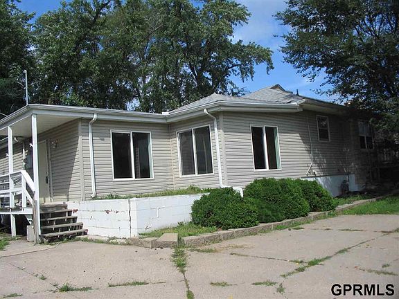2nd image of 1036 Parkway Dr