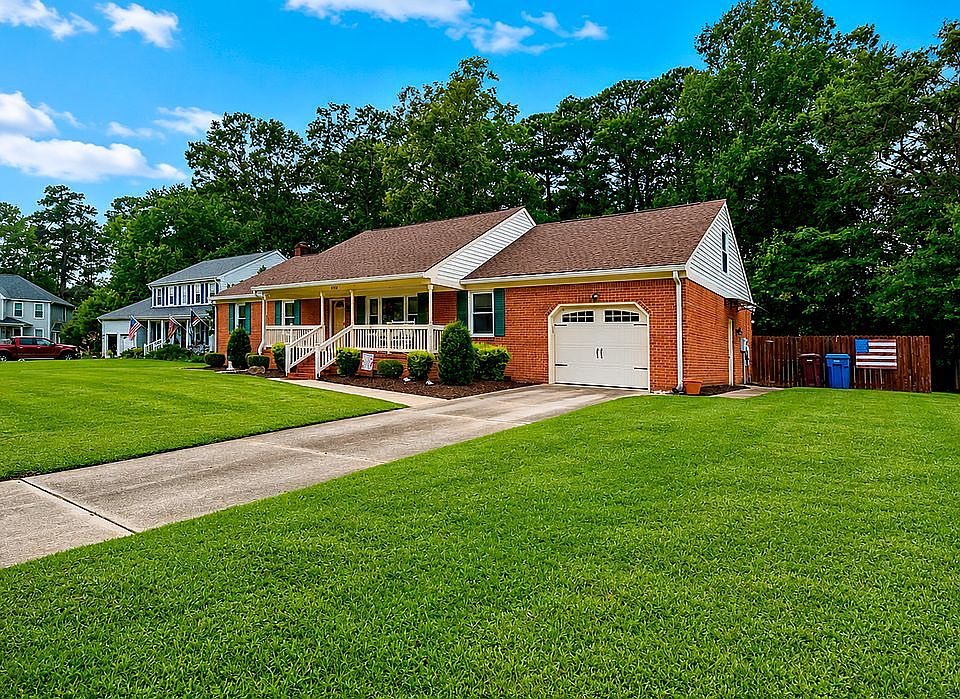 1st image of 4212 Sorrento Dr