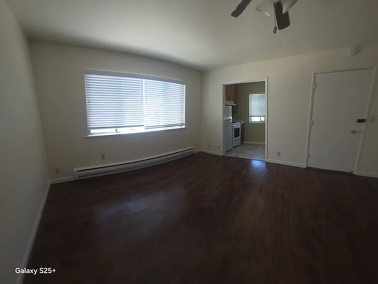 415 S 8th St #6 — Photo 16