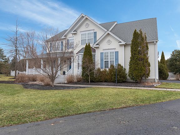 4th image of 4 Salem Ct