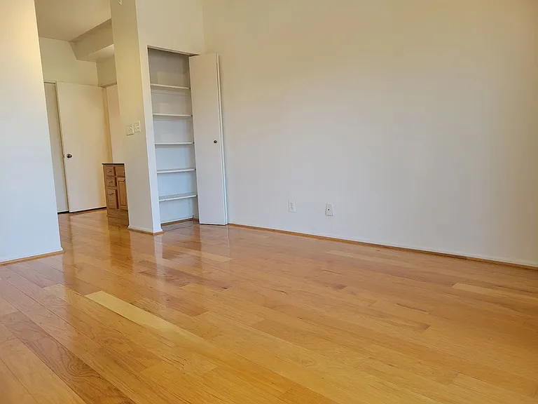 1600 Oak St #1828 — Photo 7