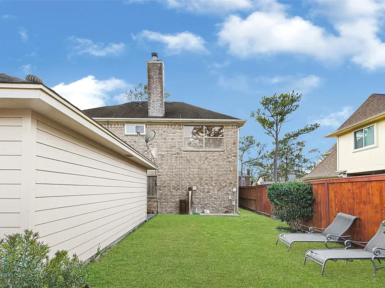 5910 Rolff Ln — Photo 47