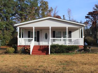 436 Nine Foot Rd, Newport, NC 28570