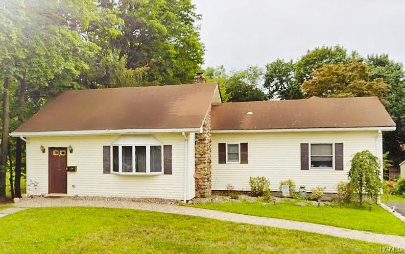 1st image of 166 Hunt Ave