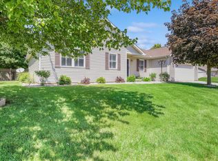 2409 Somerset Dr, Urbana, IL 61802