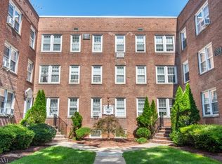 126 Hackett Pl APT 303, Rutherford, NJ 07070