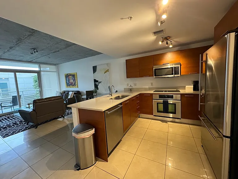 3250 NE 1st Ave #612 — Photo 4