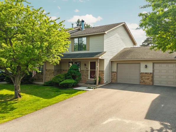 299 Wind Way Dr, Walled Lake, MI 48390