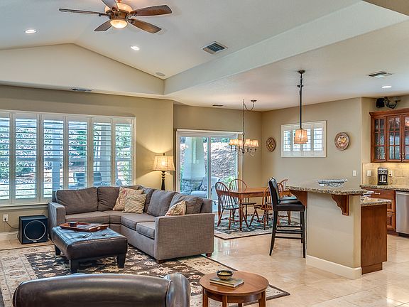 5th image of 12545 Marcelais Ct