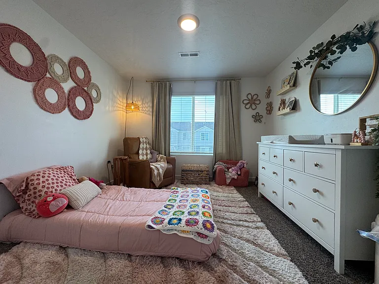 Third bedroom.