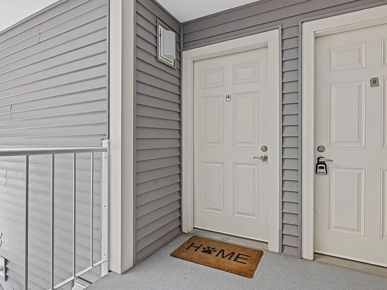 1009 Autumn Woods Ln #109 — Photo 2