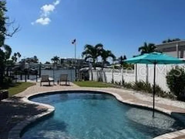 514 161st Ave, Redington Beach, FL 33708