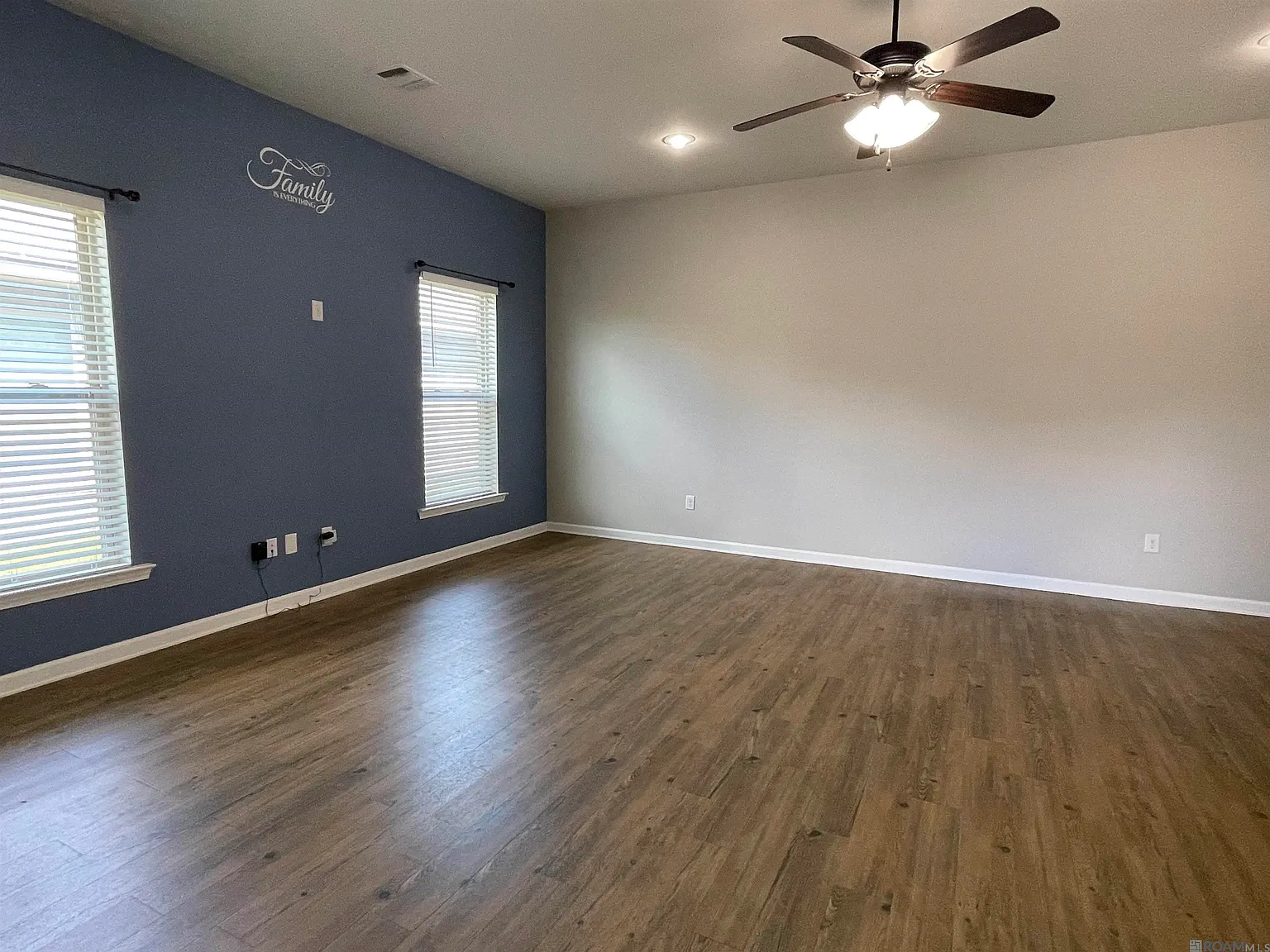 3 bed, 1973 sqft, $2,200 — Photo 2