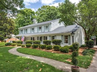 2910 Round Hill Rd, Greensboro, NC 27408