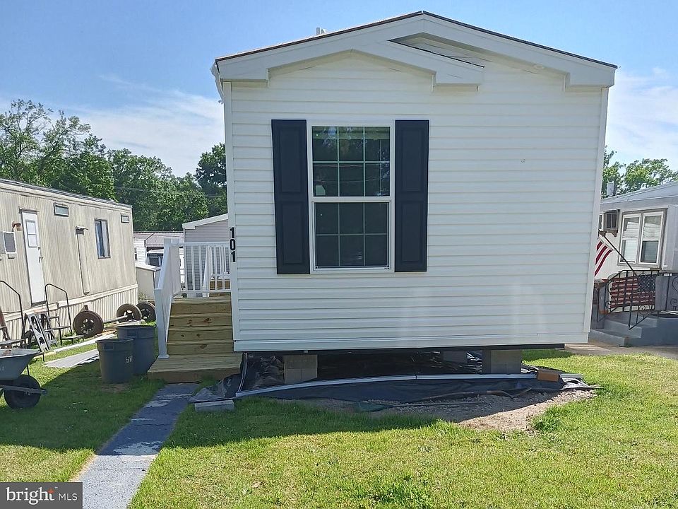1st image of 1405 Farrell Ave Trailer 101