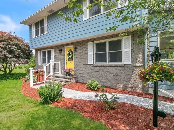 42 Doane Ter, South Hadley, MA 01075