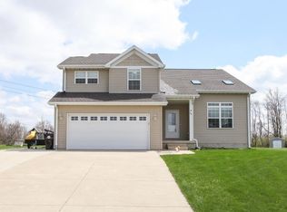 29 River Run, Downs, IL 61736