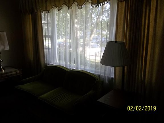 4th image of 2088 W 51st Ave