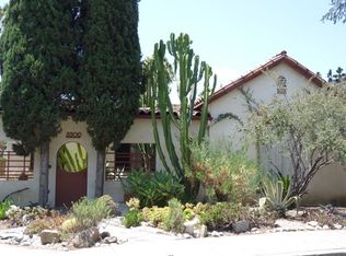 3300 Descanso Dr, Los Angeles, CA 90026