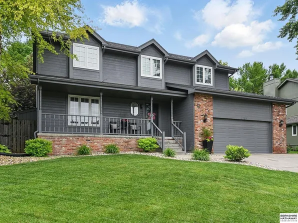 1725 N 162nd St, Omaha, NE 68118