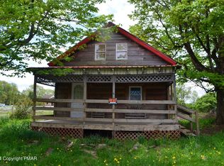 2766 Locust Ridge Rd, Pocono Lake, PA 18347