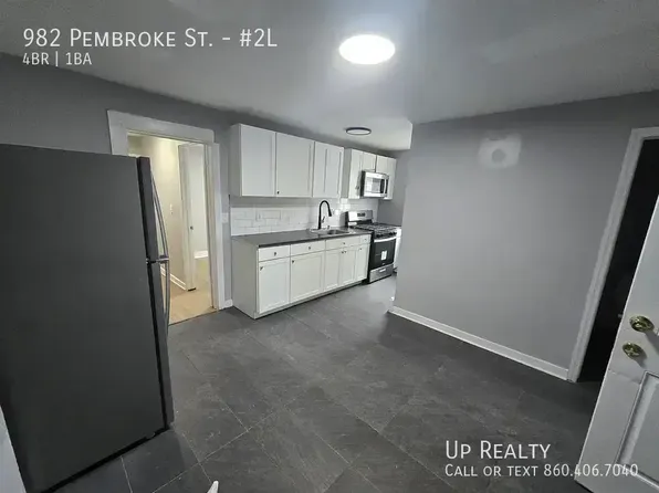 982 Pembroke St, Bridgeport, CT