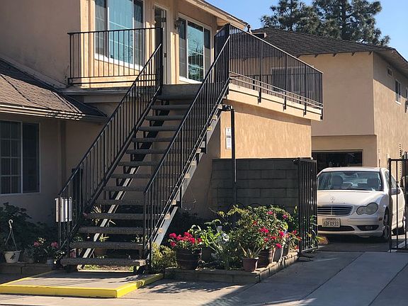 3rd image of 2626 W Orion Ave #4