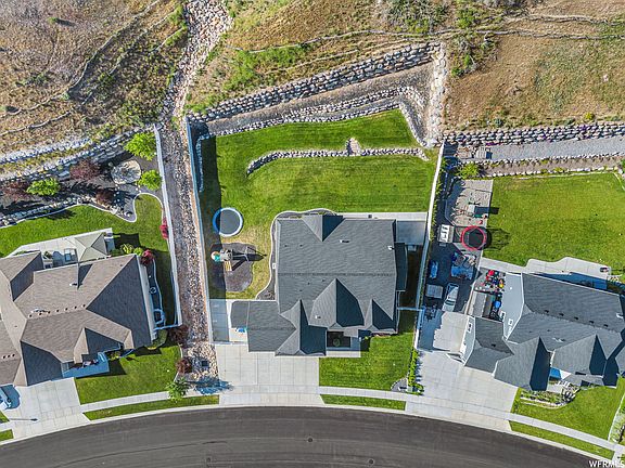 4th image of 682 W Autumn Hills Blvd