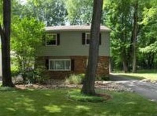 39 Nokomis Dr, Timberlake, OH 44095
