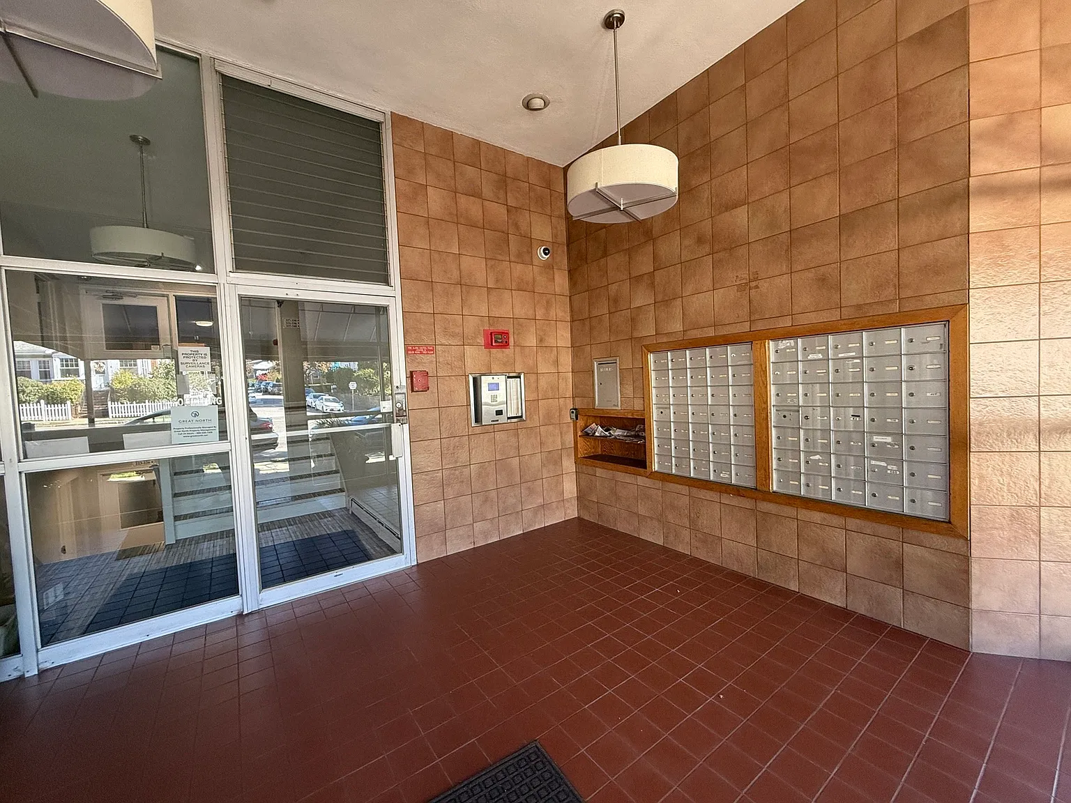 2 bed, 1.0 bath, 760 sqft, $2,500 — Photo 2