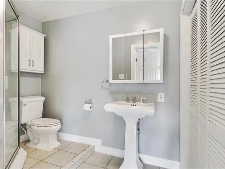 4208 Bissonet Dr — Photo 10
