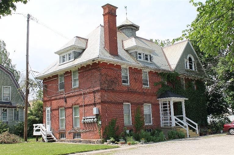1st image of 112 Woodward St