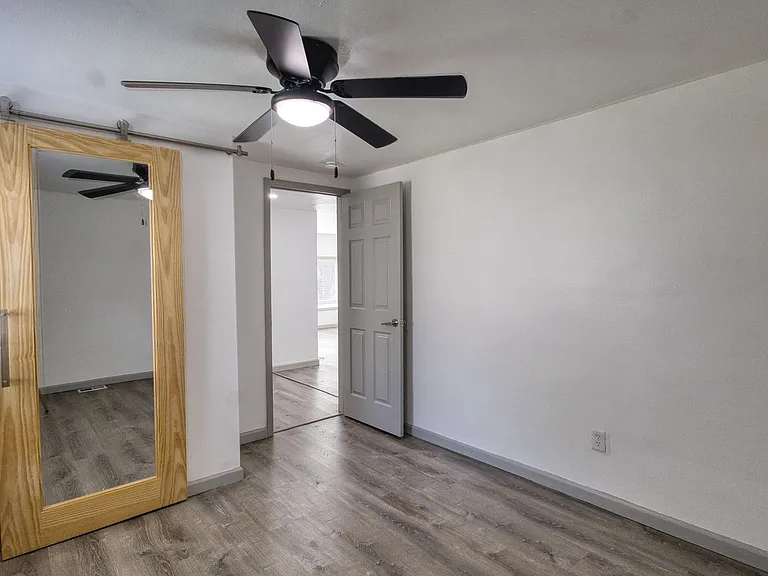 3494 Ludlow Ave — Photo 16